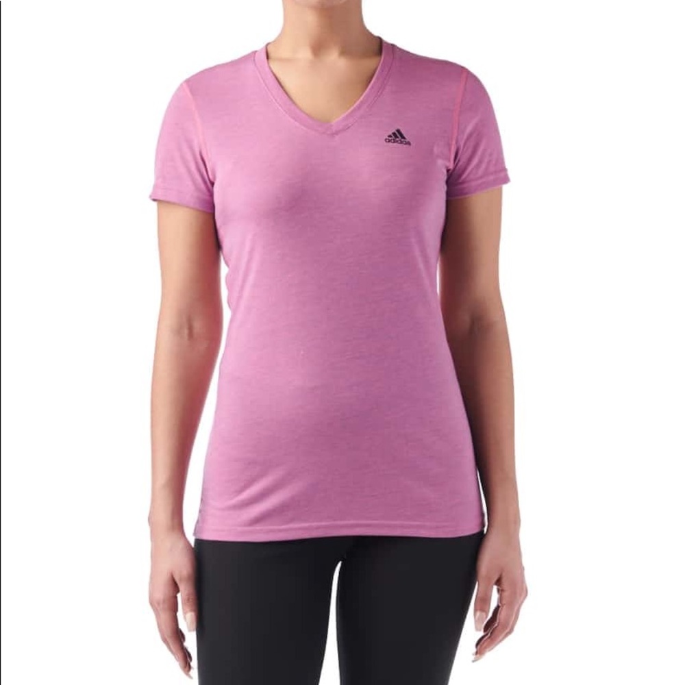 Addis’s V Neck Tee